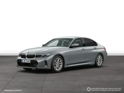 Gebraucht BMW 330 M Sport 258 PS (189 kW) 2026 Grau Limousine