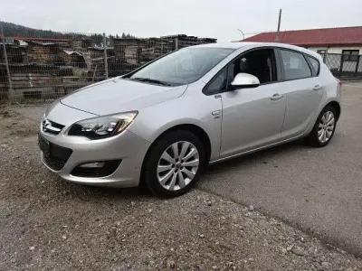 Używany Opel Astra Active 101 KM (74 kW) 2014 Kombi