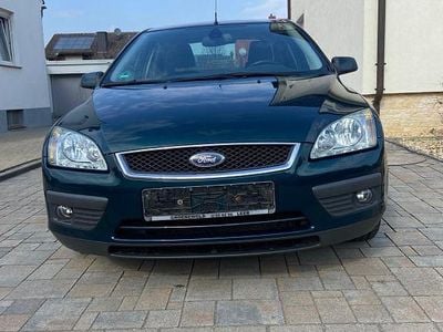 Gebraucht Ford Focus Ghia 101 PS (74 kW) 2006 Blau Limousine