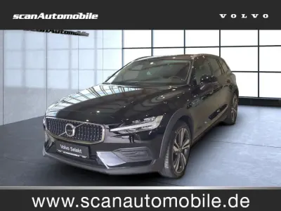 Gebraucht Volvo V60 Plus 197 PS (144 kW) 2023 Black solid stone / solid Kombi