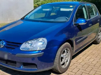 Gebraucht VW Golf V 75 PS (55 kW) 2004 Blau Kleinwagen