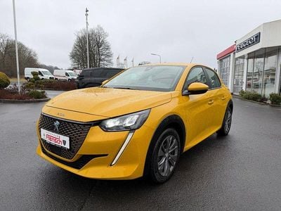 Gebraucht Peugeot e-208 Active 100 kW (136 PS) 2021 Gelb Kleinwagen