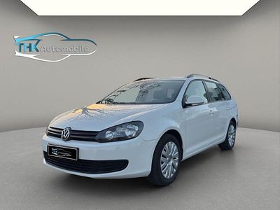 Weiß Gebraucht 2013 VW Golf VII Trendline Kombi | 5.890 € (Guter Preis)