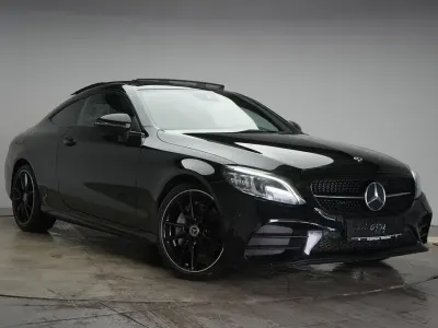 Gebraucht Mercedes C300 AMG line Plus 245 PS (180 kW) 2022 Schwarz uni Coupé