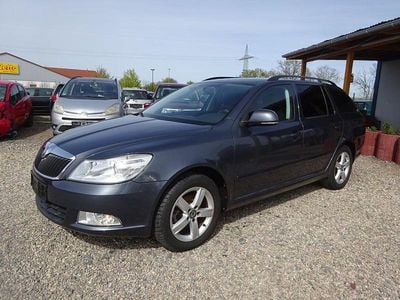 Second-hand Skoda Octavia Ambiente 122 CP (89 kW) 2011 Gri Berlinǎ