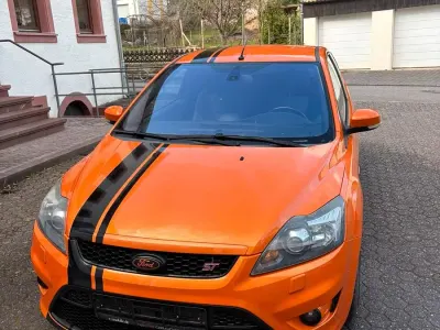 Gebraucht Ford Focus ST 226 PS (166 kW) 2009 Orange Limousine