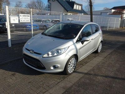 Silber Gebraucht 2009 Ford Fiesta Titanium Limousine | 1.950 € (Fairer Preis)