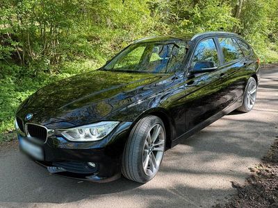 Gebraucht BMW 318 Comfort Edition 143 PS (105 kW) 2015 Schwarz Kombi