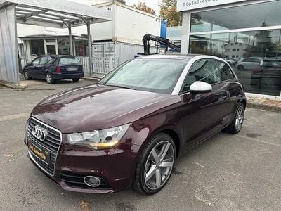 Gebraucht Audi A1 Attraction 90 PS (66 kW) 2012 Rot Kleinwagen