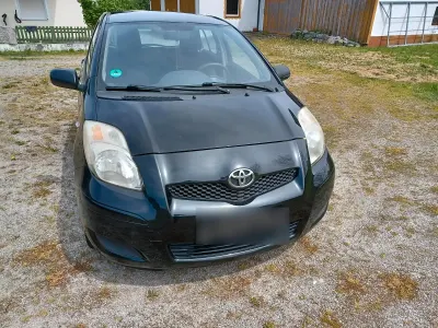 Gebraucht Toyota Yaris Sol 69 PS (50 kW) 2009 Schwarz Kleinwagen