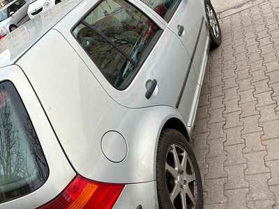 Gebraucht VW Golf IV 75 PS (55 kW) 2000 Grau Kleinwagen