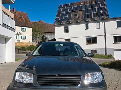 Usata VW Bora Highline 115 CV (84 kW) 2000 Grigio Berlina