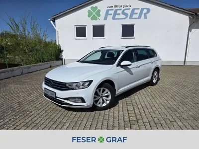 Używany VW Passat Business 150 KM (110 kW) 2022 Biały Kombi