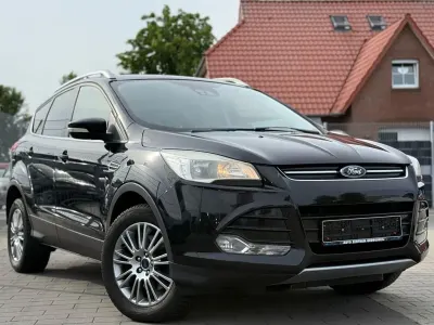 Gebraucht Ford Kuga Titanium 140 PS (102 kW) 2013 Pantherschwarz metallic SUV