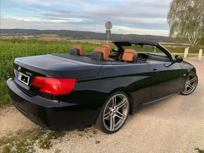 Gebraucht BMW 325 Cabriolet M Sport 218 PS (160 kW) 2011 Schwarz Cabrio