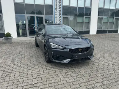 Gebraucht Cupra Leon 150 PS (110 kW) 2024 Grau Limousine