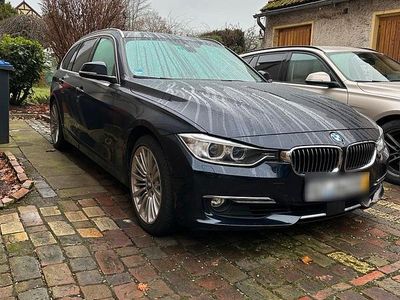 Gebraucht BMW 330 258 PS (189 kW) 2013 Blau Kombi