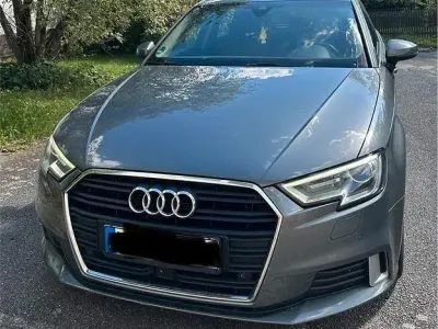 Gebraucht Audi A3 120 PS (88 kW) 2017 Grau Limousine