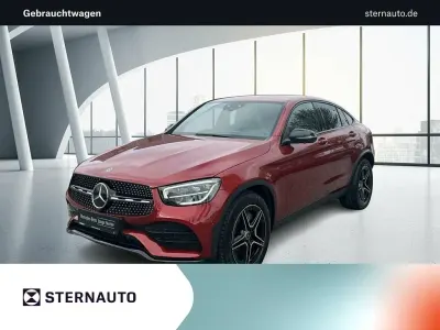 Używany Mercedes GLC300 AMG line 258 KM (189 kW) 2019 Czerwony Coupe