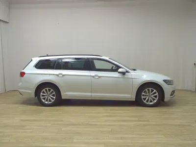 Second-hand VW Passat Business 150 CP (110 kW) 2022 Alb Break
