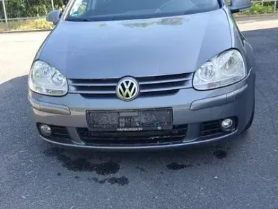 Gebraucht VW Golf V 122 PS (89 kW) 2008 Grau Limousine