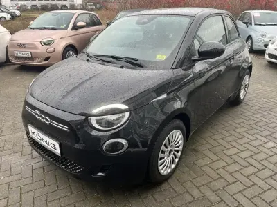 Second-hand Fiat 500e 86 kW (118 CP) 2023 Negru Berlinǎ