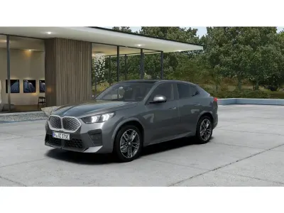 Neu BMW iX2 M Sport 150 kW (204 PS) 2026 Grau SUV