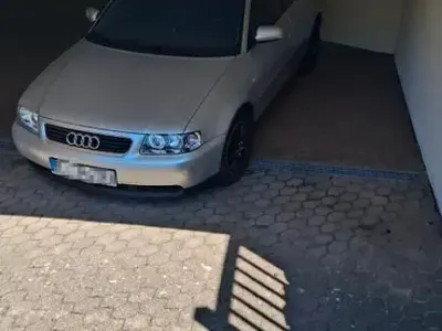 Gebraucht Audi A3 Attraction 125 PS (91 kW) 2001 Silber Kleinwagen