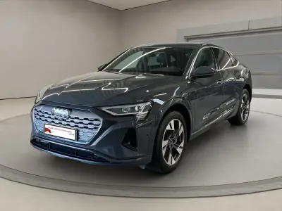 Gebraucht Audi Q8 e-tron Ambiente 250 kW (340 PS) 2023 Magnetgrau SUV
