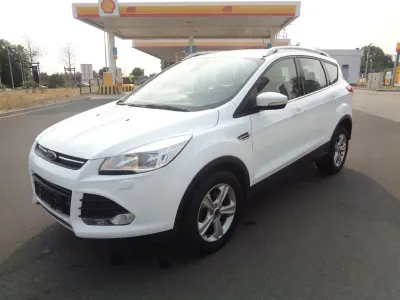 Gebraucht Ford Kuga Trend 150 PS (110 kW) 2014 Weiß SUV