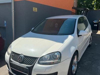 VW Golf V
