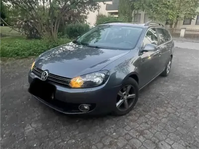 Gebraucht VW Golf VI 105 PS (77 kW) 2010 Grau Kleinwagen