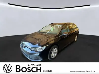 Gebraucht VW Golf VIII Life 116 PS (85 kW) 2022 Deep black perleffekt Kombi