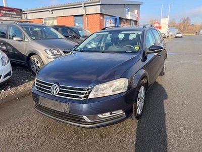 Gebraucht VW Passat Trendline 122 PS (89 kW) 2011 Blau Kombi
