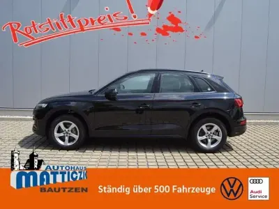 Gebraucht Audi Q5 Basis 204 PS (150 kW) 2021 Mythosschwarz metallic SUV