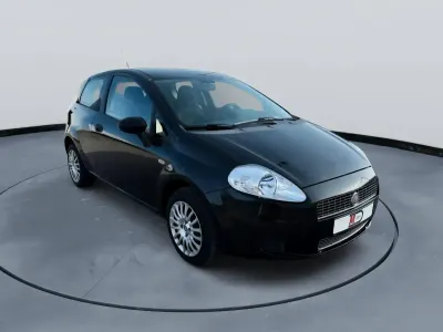 Usata Fiat Grande Punto Active 65 CV (47 kW) 2009 Nero Utilitaria