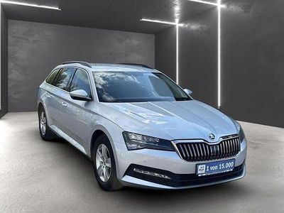 Gebraucht Skoda Superb 150 PS (110 kW) 2022 Brilliantsilber metallic (metallic) Kombi