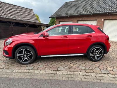 Gebraucht Mercedes GLA200 AMG 136 PS (100 kW) 2015 Rot SUV