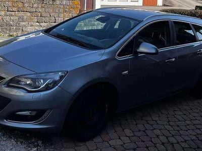 Usata Opel Astra Innovation 165 CV (121 kW) 2013 Argento Station wagon