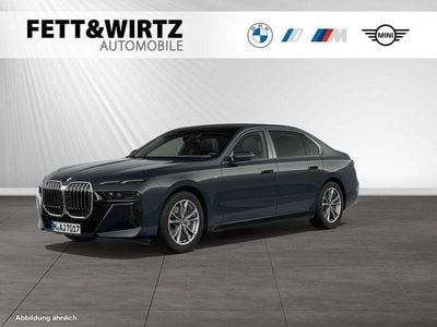 Gebraucht BMW 740 M Sport 299 PS (219 kW) 2025 Bmw individual dravitgrau metallic Limousine