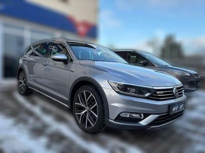 Silber metallic Gebraucht 2019 VW Passat Alltrack Kombi | 30.110 € (Teuer)