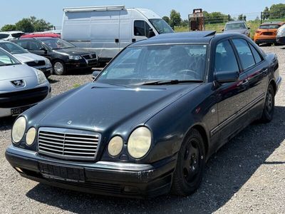 Mercedes E240