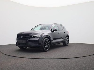 Neu Volvo XC40 Plus 197 PS (144 kW) 2026 Onyx black metallic SUV