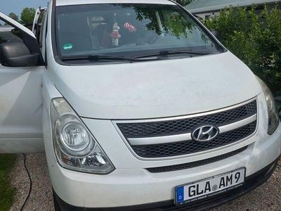 Hyundai H-1