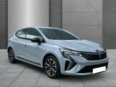 Gebraucht Renault Clio Techno 90 PS (66 kW) 2025 Rafalegrau Kleinwagen