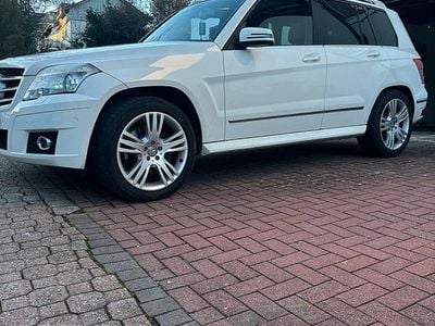Gebraucht Mercedes GLK320 224 PS (164 kW) 2009 Weiß SUV