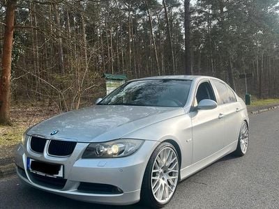 Gebraucht BMW 320 170 PS (125 kW) 2008 Silber Limousine