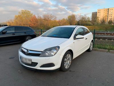 Opel Astra GTC