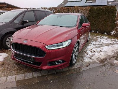Rot Gebraucht 2019 Ford Mondeo ST-Line Limousine | 11.950 € (Fairer Preis)