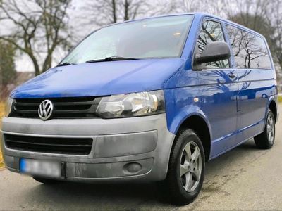 Usata VW Caravelle 140 CV (102 kW) 2011 Blu Furgone